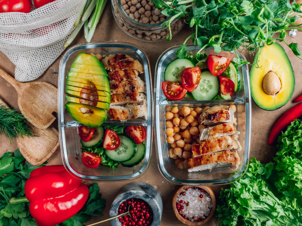 Jedlo na viac dn�: n�vyk, ktor� �etr� �as i kal�rie + top recept z LETNEJ V�ZVY